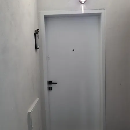 Dei Cozy Apartment