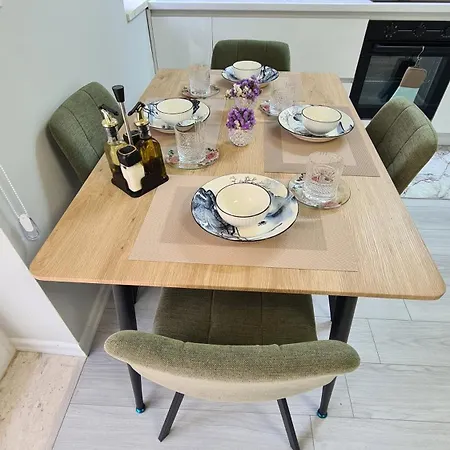 Dei Cozy Apartamento